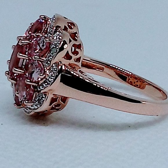 beautiful color shift garnet and diamond ring size 6! - Picture 6 of 10